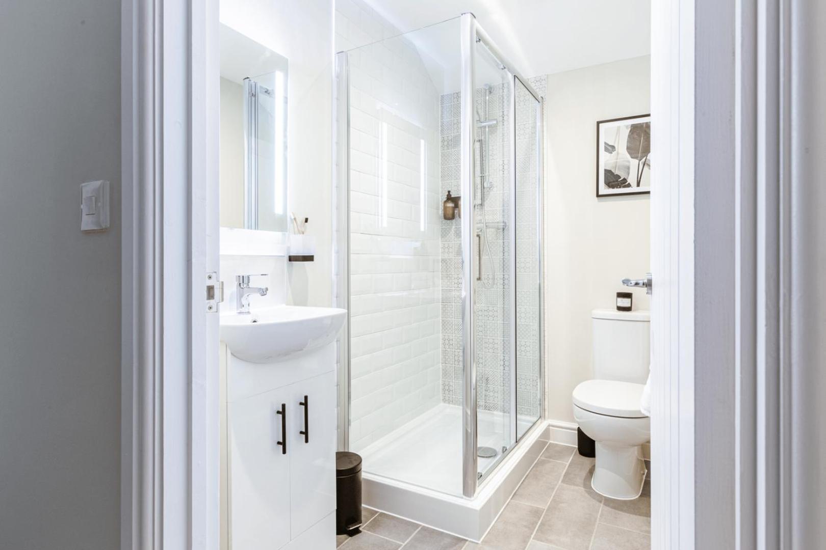 Cohost Partners | Close To City Centre | One Br! Cardiff Ngoại thất bức ảnh